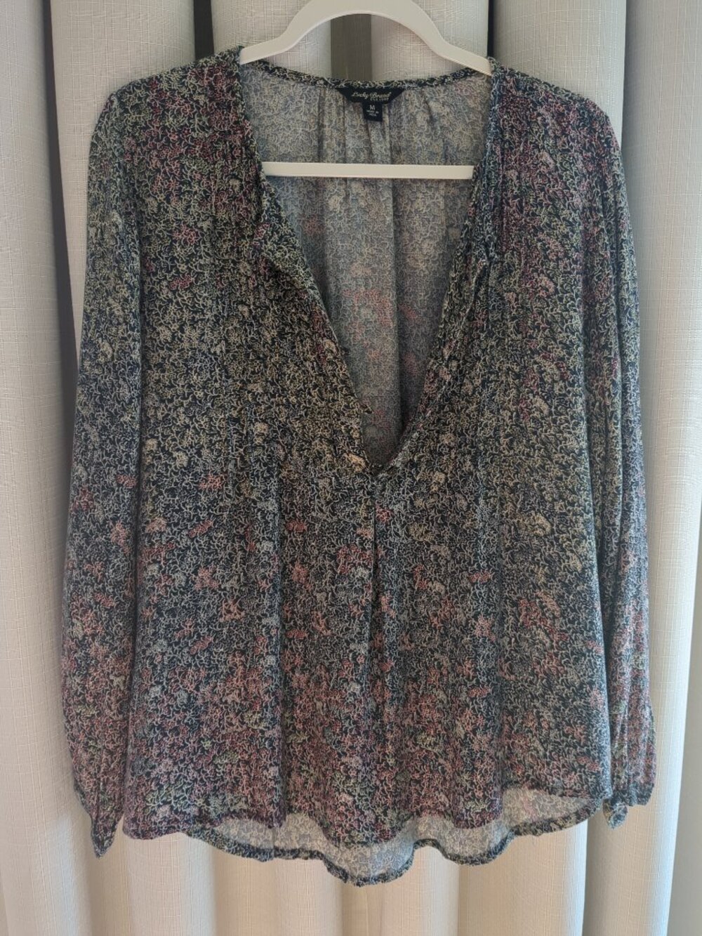 Med Long Sleeve Lucky Brand Half Button Up Blouse / Tunic / Top - Picture 2 of 12